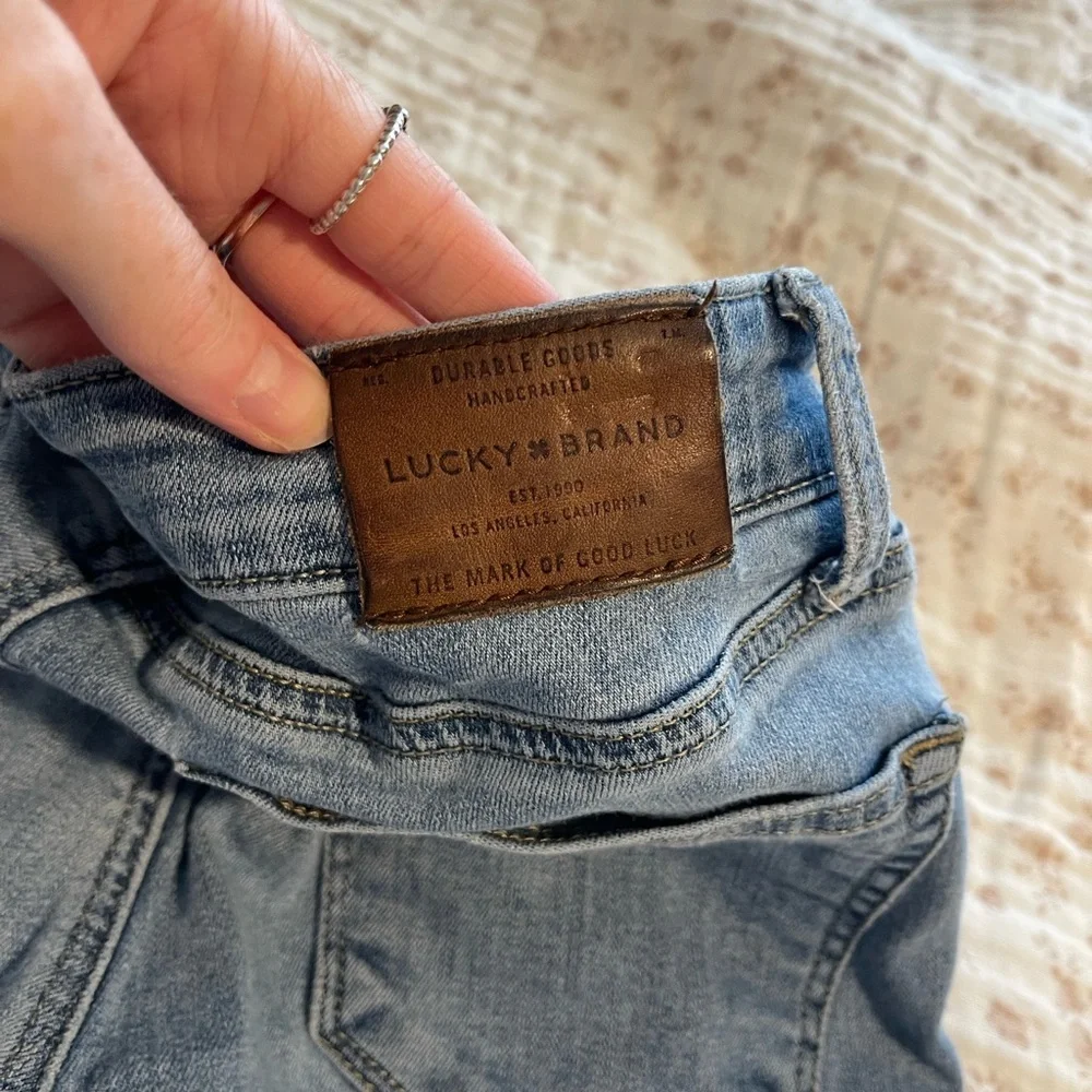 Lucky Brand Women's Light Blue Skinny Jeans - Picture 4 of 8